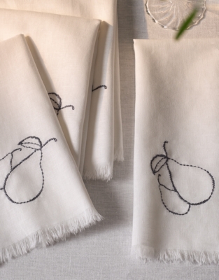Pear Embroidered Napkins – Set of 4