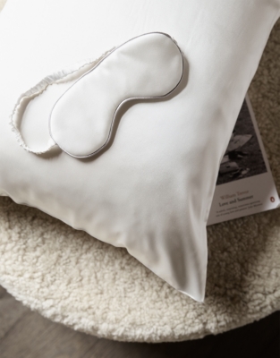 Piped Silk Eye Mask