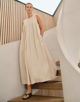 Pleated Sleeveless Maxi Dress