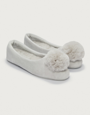 White company store womens slippers