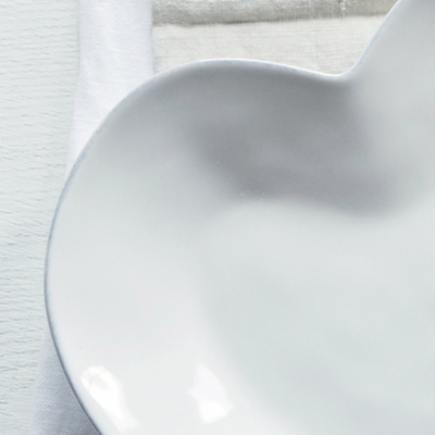 Porto Stoneware Heart Dinner Plate - White