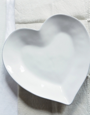 Porto Stoneware Heart Dinner Plate