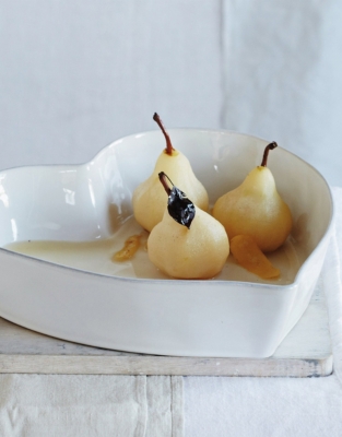 Porto Stoneware Large Heart Oven Dish
