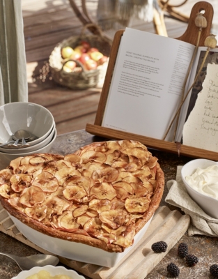 Porto Stoneware Large Heart Oven Dish