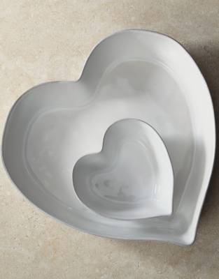 Porto Stoneware Large Heart Oven Dish