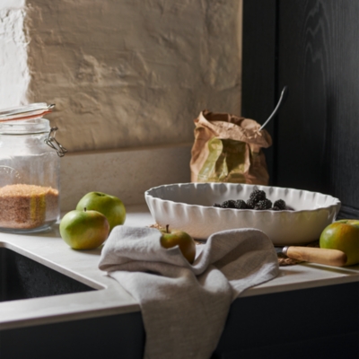 Portobello Ruffle Oven Dish – Large