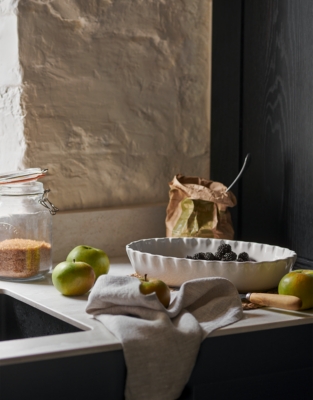 Portobello Ruffle Oven Dish – Large