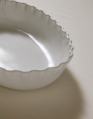 Portobello Ruffle Oven Dish – Large