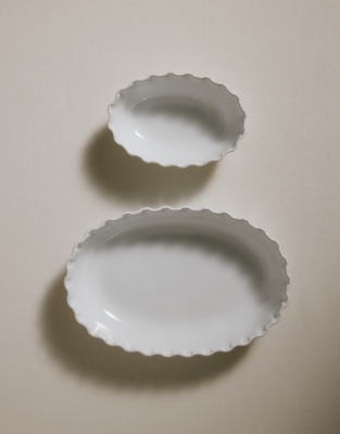 Portobello Ruffle Oven Dish – Large