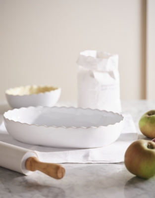 Portobello Ruffle Oven Dish – Large