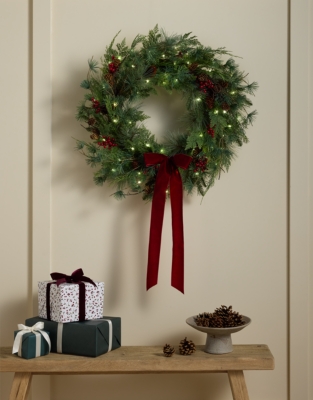 Pre-Lit Rustic Red Berry Wreath – 60cm