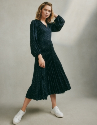 Pleated midi store dress uk