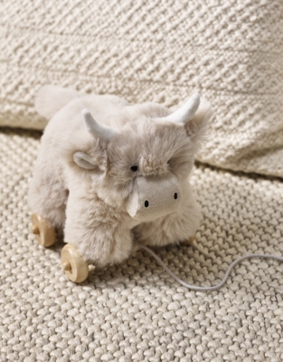 Pull Along Hattie Highland Cow