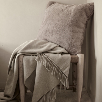 White company cashmere discount blanket