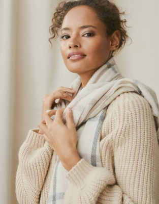 white company cashmere scarf