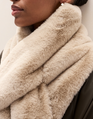 Recycled Faux Fur Scarf - Dusty Taupe