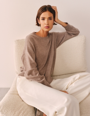Relaxed Cashmere Crew Neck Jumper