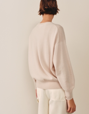 Relaxed Cashmere Crew Neck Jumper - Alabaster