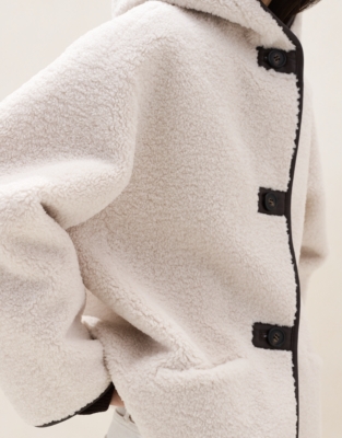 Relaxed Hooded Borg Coat