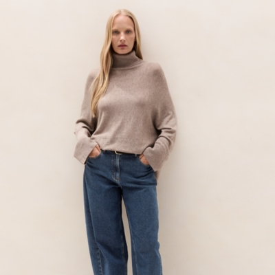 Relaxed Roll-Neck Jumper with Cashmere