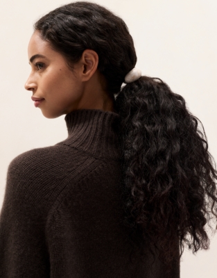 Resin Statement Bobble - Cream