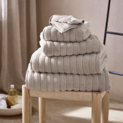 The White Company Pearl Grey Hydrocotton Super Jumbo Towel