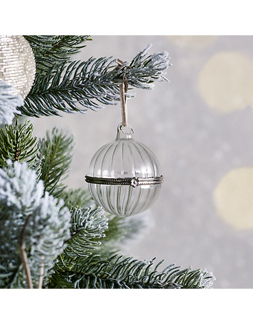 Ribbed Memory Bauble – 6cm