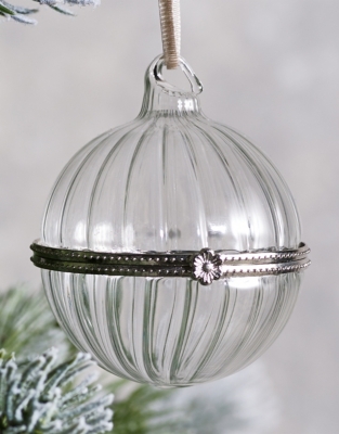 Ribbed Memory Bauble – 6cm