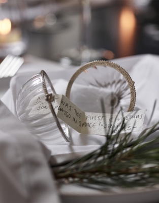 Ribbed Memory Bauble – 6cm