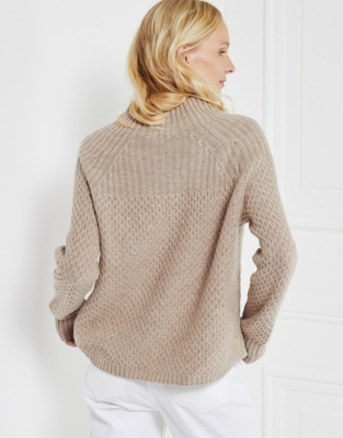 sweater roll neck