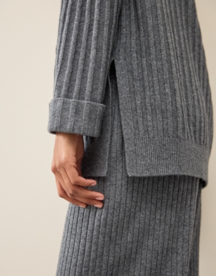 Ribbed V-Neck Lounge Jumper with Cashmere