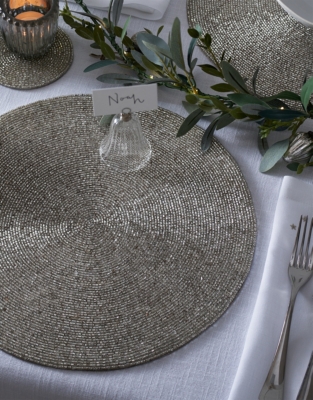 Round Beaded Placemat – Set of 2