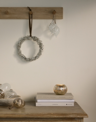 Round Beaded Wreath – 16cm