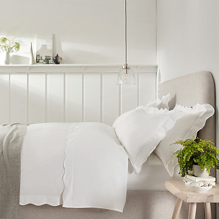 Scallop Edge Bed Linen Collection