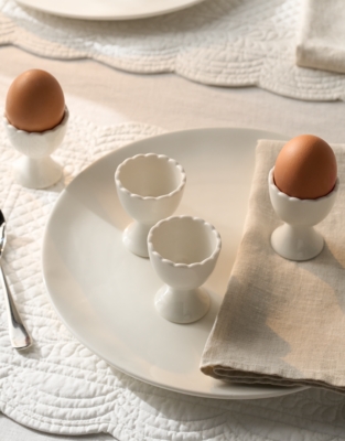Scalloped Egg Cups – Set of 4