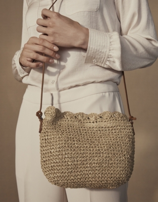 Scalloped Straw Cross Body Bag