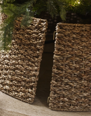 Seagrass Braided Christmas Tree Skirt – Extra Large