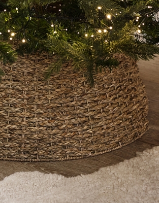 Seagrass Braided Tree Skirt