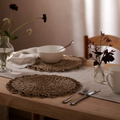 Seagrass Scalloped Placemat Table Linens & Accessories The White Company US