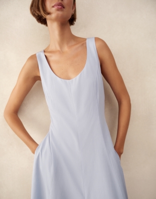 Shaped Scoop Neck Dress