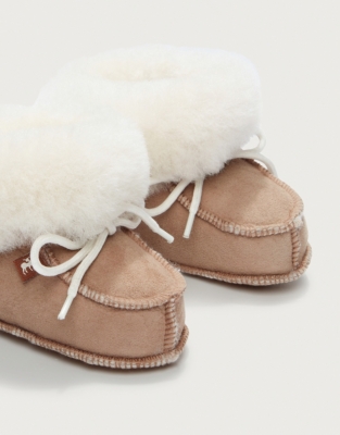 Shearling shop baby booties