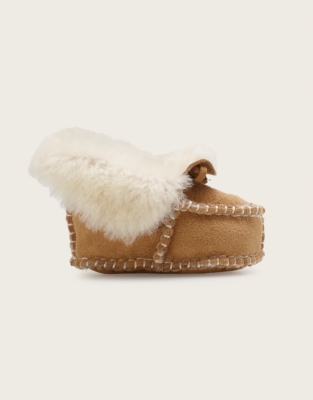 Sheepskin Pram Booties (0–12mths)
