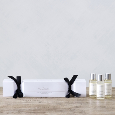 Shower Gel Cracker Gift Set Candles & Fragrance Sale The White