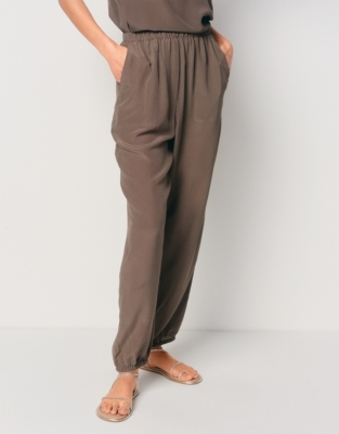 Silk Cuffed Jogger - Dark Truffle