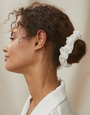 Silk Sleep Scrunchies – Set of 2