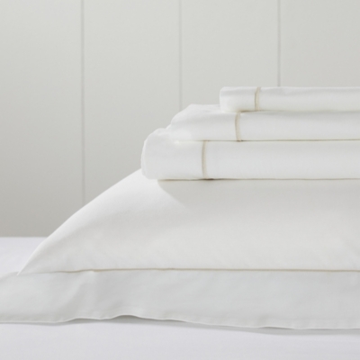 Single Row Cord Egyptian Cotton Flat Sheet Single Row Cord 200 Thread Count Egyptian Cotton Bed Linen Collection Bed Linen Collections The White Company Uk