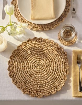 Sisal Round Scalloped Placemats – Set of 2
