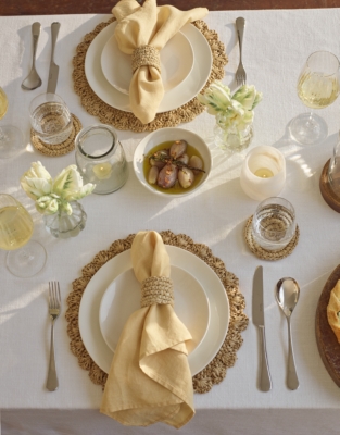 Sisal Round Scalloped Placemats – Set of 2