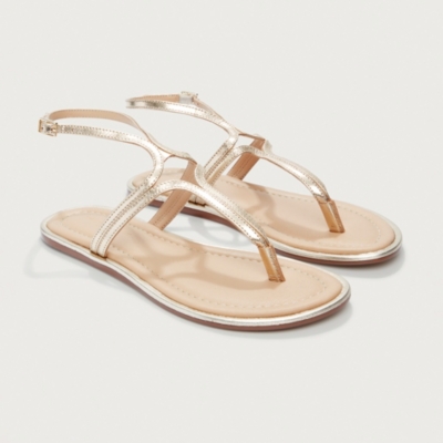 Skinny Curve Strap Flat Sandals