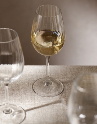 Skye Optic Wine Glasses – Set of 4